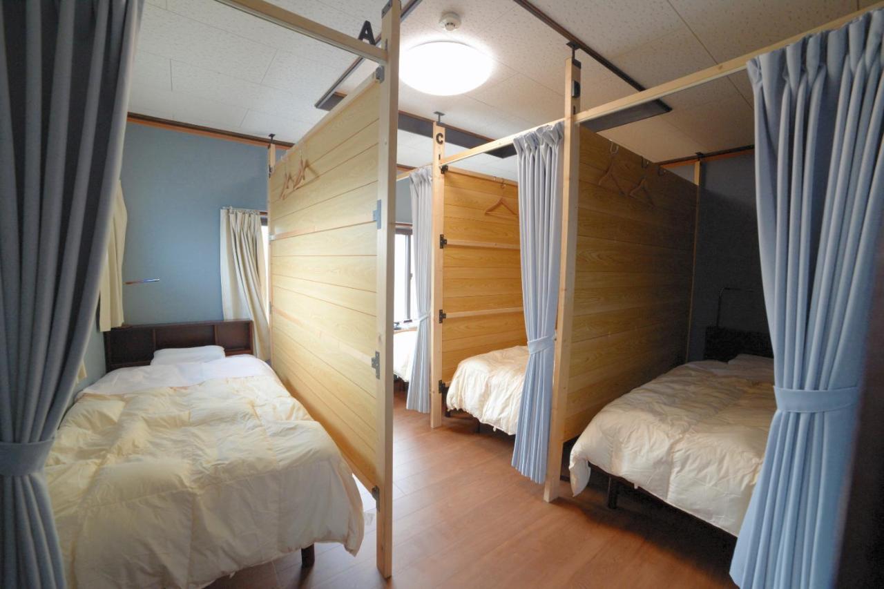 Guesthouse Iwase Toyama Exterior photo